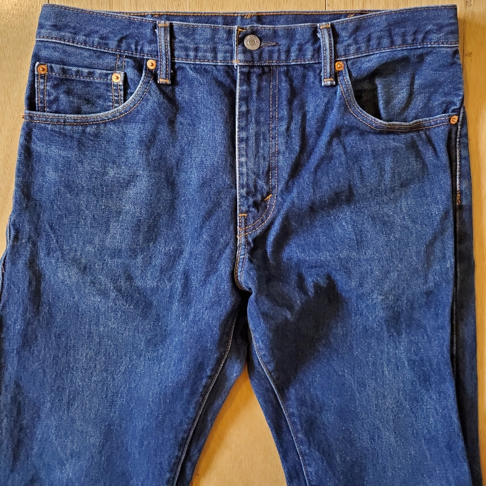 Levi's Jeans - Picture 3 of 6